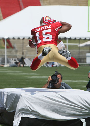 Michael Crabtree being shot by John Grieshop at the Porta-Pit