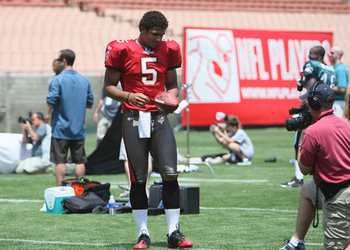 Josh Freeman (Buccaneers) getting ready to do his touchdown celebration