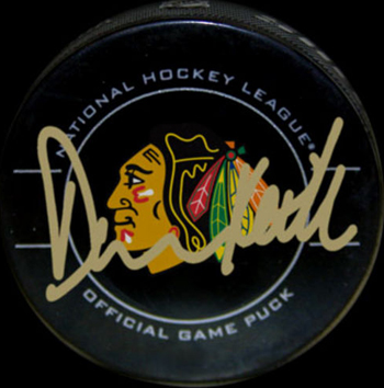 Chicago-Blackhawks-Collectible-Memorabilia-Duncan-Keith-Signed-Puck-UDA