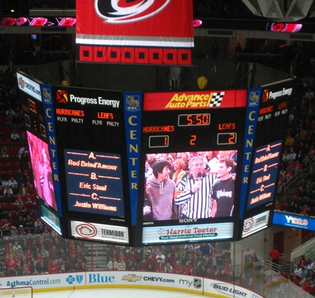 Jumbotron-Stadium-Tour-AndrweDiMento-DanTsunekawa-Carolina-Hurricanes