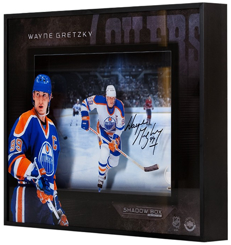 Upper-Deck-Authenticated-Collectible-Signed-Shadow-Box-Wayne-Gretzky-Side-3-D