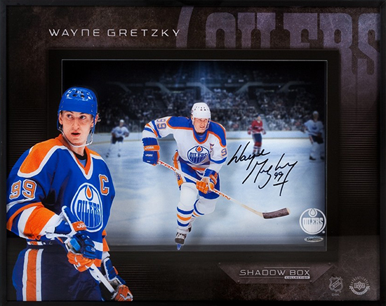 Upper-Deck-Authenticated-Memorabilia-Autographed-Shadow-Box-Wayne-Gretzky-Front