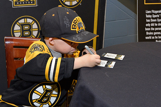 Upper-Deck-Boston-Bruins-Liam-Fitzgerald-Trading-Card-Heroic-Inspirations-Autograph-Cards