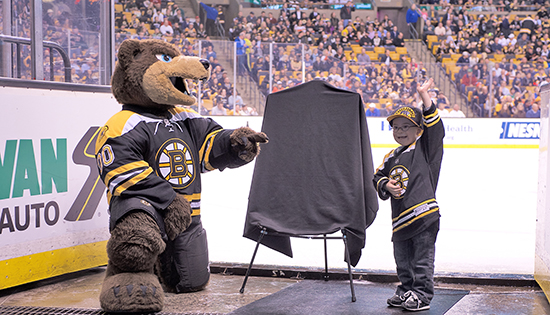 Upper-Deck-Boston-Bruins-Liam-Fitzgerald-Trading-Card-Heroic-Inspirations-Reveal-Mascot-1