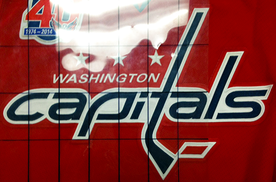 2014-15-NHL-UD-Premier-Mega-Patch-Memorabilia-Card-Washington-Capitals-Holtby-Chest-Logo-Grid