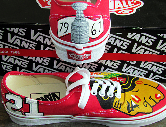 kustom-team-kicks-chicago-blackhawks-painted-shoes-4