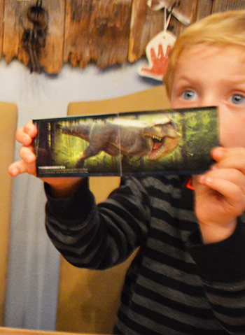 upper-deck-dinosaurs-trading-cards-roar-audio-kids-happy-hobby-fun