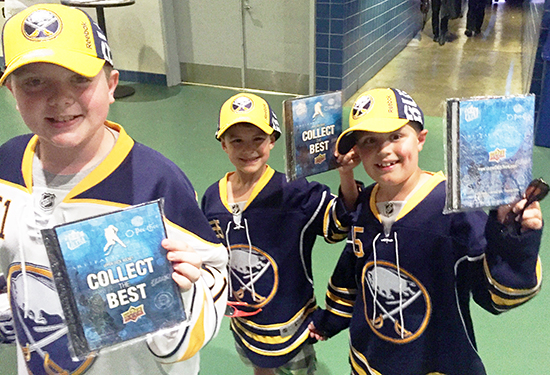 2016-NHL-Draft-Upper-Deck-First-Niagra-Buffalo-Sabres-Happy-Kid-Fans-Collector-Binders