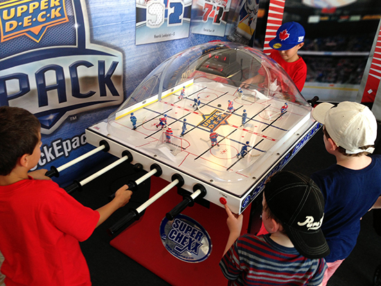 2016-upper-deck-tim-hortons-world-cup-hockey-nhl-fan-village-bubble-hockey-kids