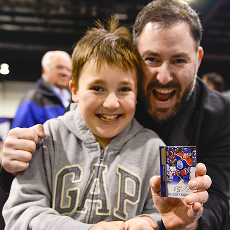 2016-spring-expo-upper-deck-connor-mcdavid-parkhurst-priority-signings-autograph-father-son-happy-collect-hobby