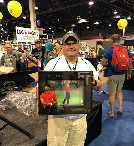 Upper-Deck-Authenticated-Monumental-Volume-1-Multi-Sport-National-Sports-Collectors-Convention-Tiger-Woods-Shadowbox