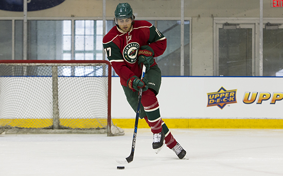 Upper-Deck-2016-NHLPA-Rookie-Showcase-Alex-Tuch-Las-Vegas-Golden-Knights-Minnesota-Wild-Ice-Footwork