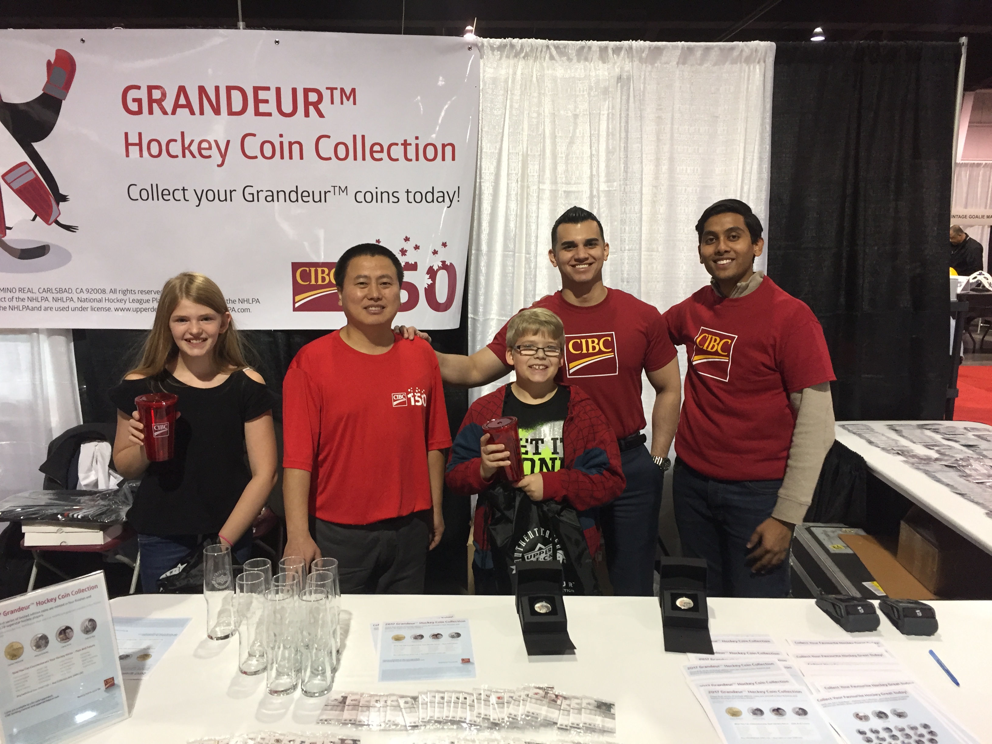 Grandeur-Upper-Deck-NHLPA-Hockey-Coins-CIBC-Booth-Expo-Customer-Appreciation