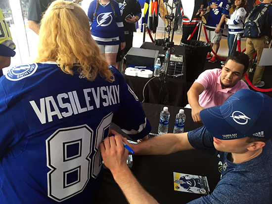 2018-NHL-All-Star-Upper-Deck-autograph-signing-andrei-vasilevskiy-tampa-bay-fan-signing-2