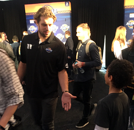 2018-upper-deck-nhl-all-star-media-day-kid-correspondent-interview-reporter-anze-kopitar-jaxson-shandler