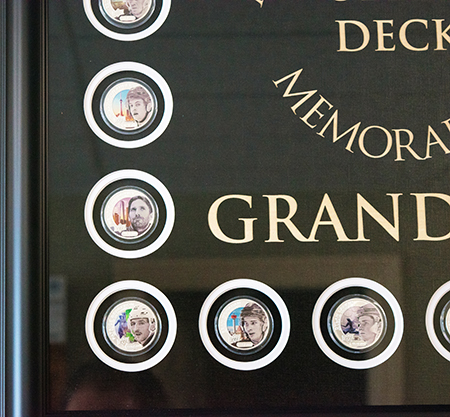 upper-deck-authenticated-grandeur-hockey-coins-display-framed-set-3