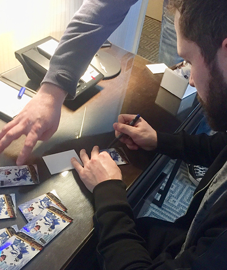 2019-nhl-all-star-fan-fair-upper-deck-athlete-signings-nikita-kucherov-1