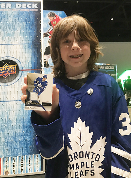 2019-nhl-all-star-fan-fair-upper-deck-san-jose-leafs-fan-puck-o