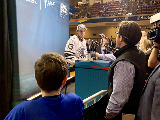 2019-upper-deck-nhl-all-star-media-day-kid-correspondent-8