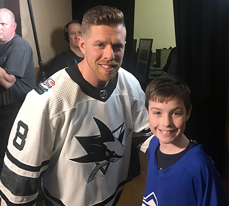 2019-upper-deck-nhl-all-star-media-day-kid-correspondent-player-joe-pavelski